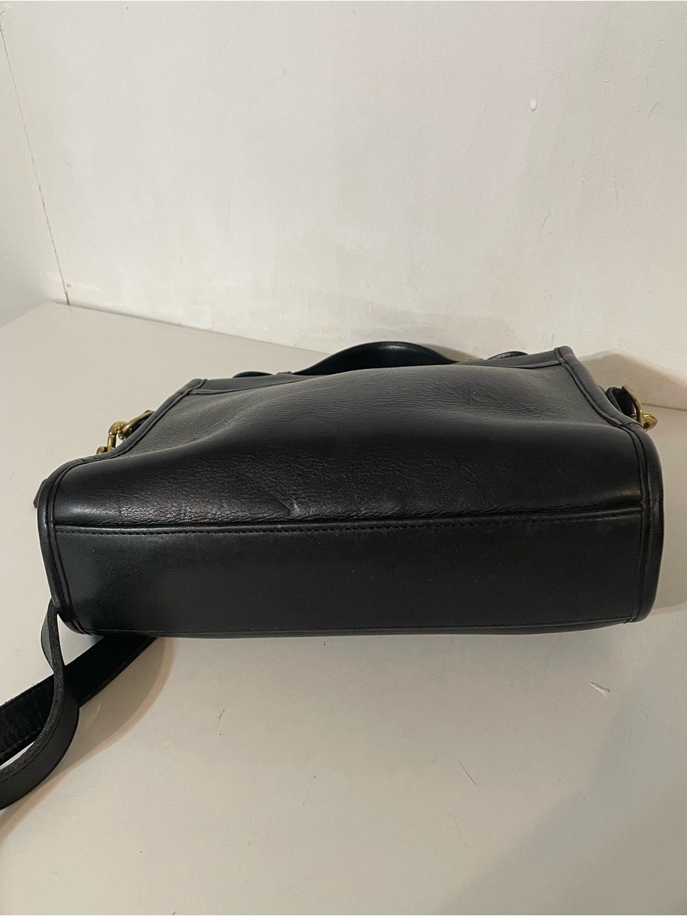 Vintage Coach Court Bag in Black - Picture 6 of 11